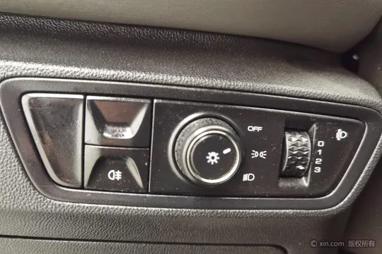 Baojun RS-3