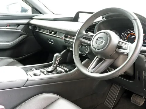 Mazda MAZDA3 Fastback