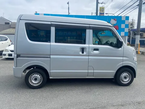 Nissan Clipper
