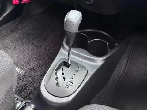 Toyota Yaris (Vitz)