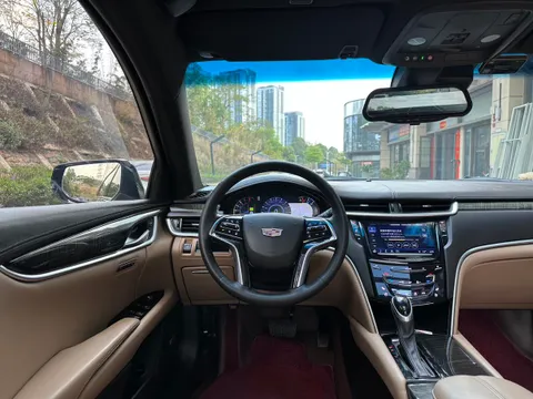 Cadillac XTS