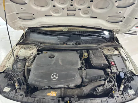 Mercedes-Benz Mercedes-Benz GLA