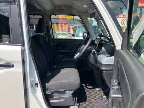 Suzuki Spacia Base
