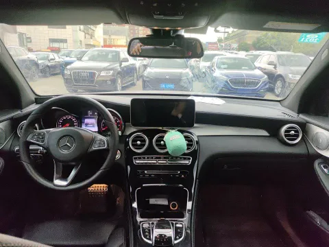 Mercedes-Benz Mercedes-Benz GLC
