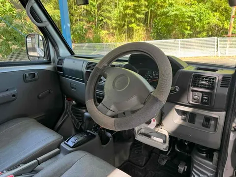 Mitsubishi Minicab Van