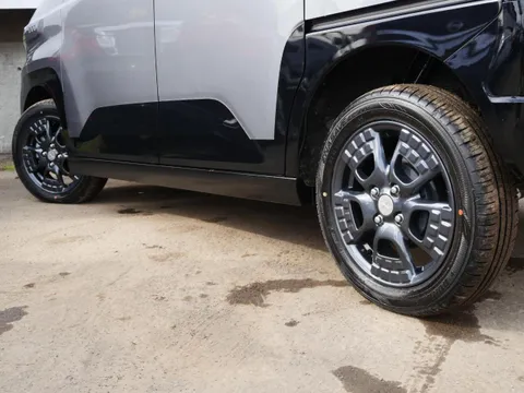 Mitsubishi Delica Mini