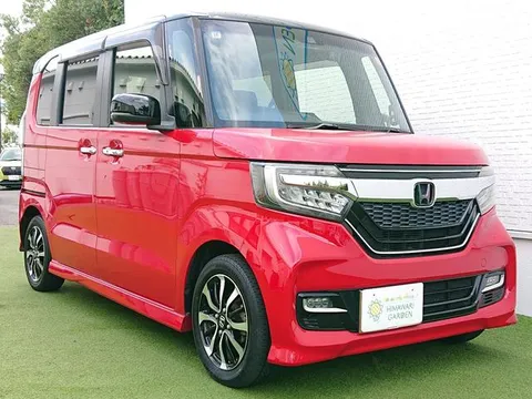 Honda N-BOX Custom