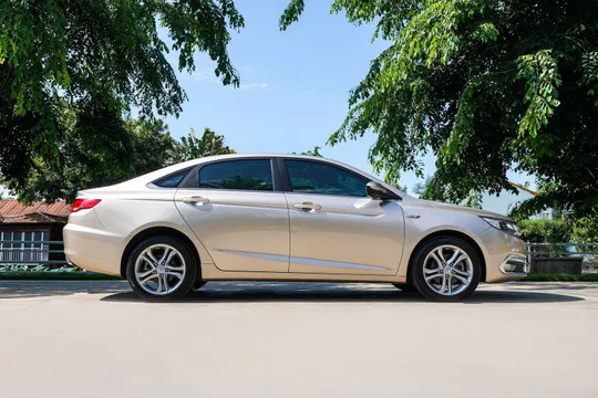 Geely Emgrand GL