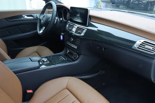 Mercedes-Benz Mercedes-Benz CLS