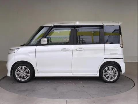 Suzuki Spacia Custom Z