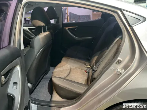 Hyundai Elantra (Avante)