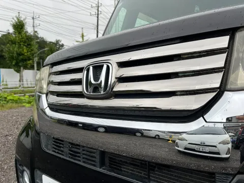 Honda N-BOX Custom
