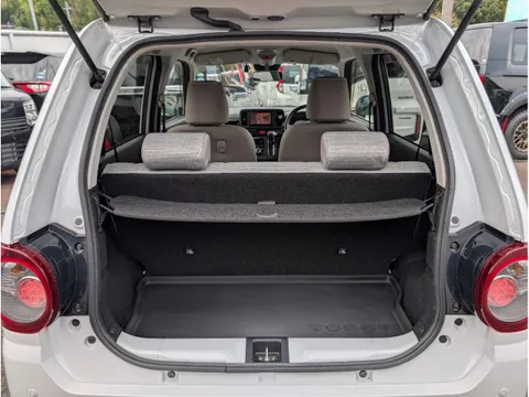 Daihatsu Mira Tocot