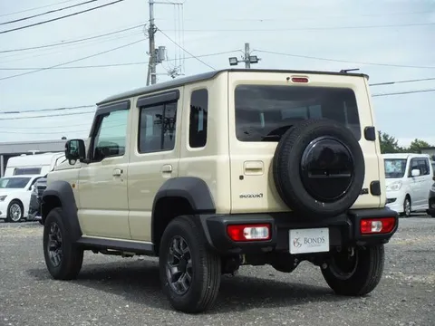 Suzuki Jimny Nomade