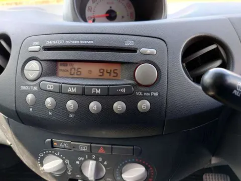 Daihatsu Esse
