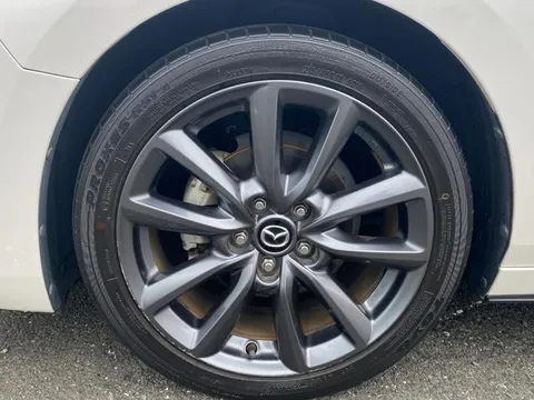 Mazda MAZDA3 Fastback