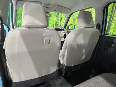 Daihatsu Mira Tocot