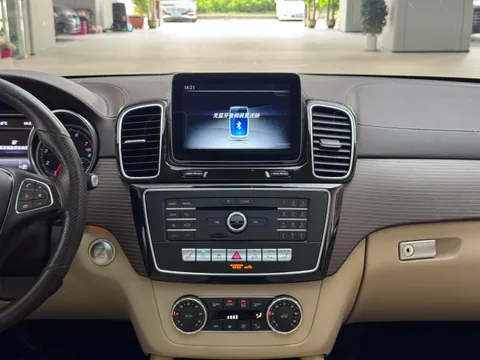 Mercedes-Benz GLE-Class