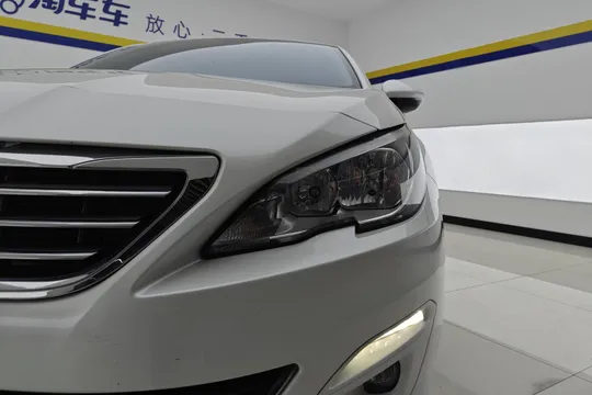 Peugeot 408