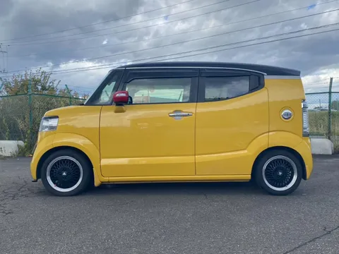 Honda N-BOX Slash