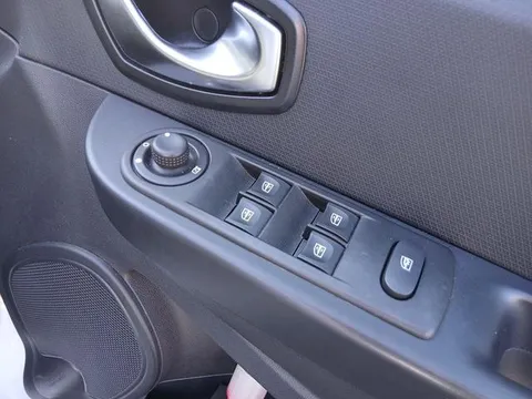 Renault Lutecia