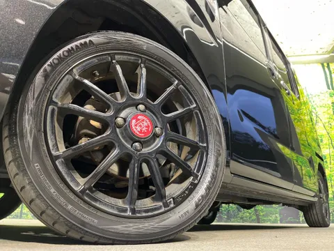 Toyota Pixis Mega