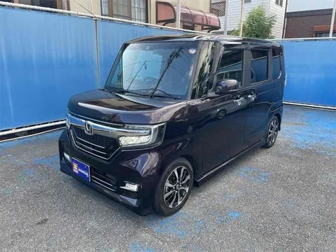 Honda N-BOX Custom