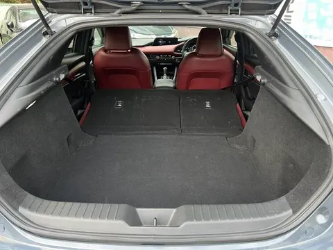 Mazda MAZDA3 Fastback
