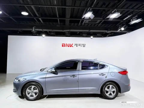 Hyundai Elantra (Avante)
