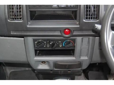 Nissan Clipper
