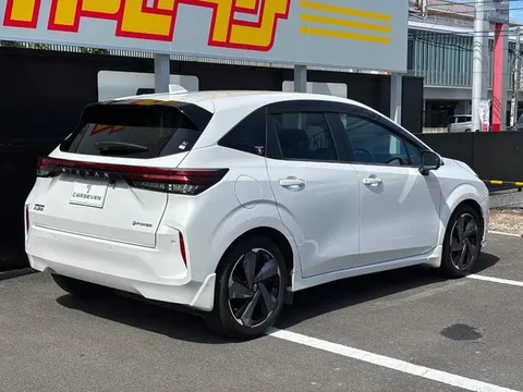 Nissan Note Aura