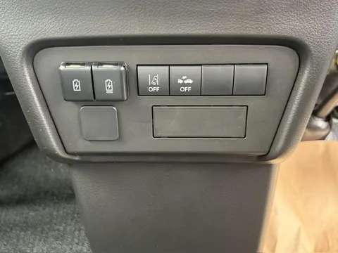 Nissan Clipper Van