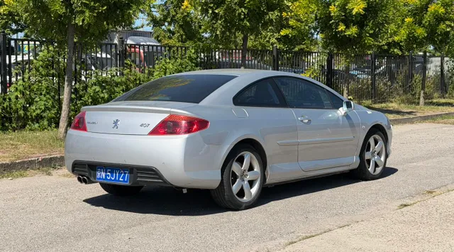 Peugeot 407