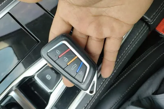 Changan CS85