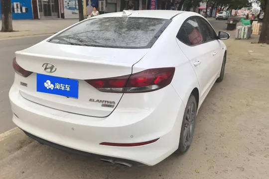 Hyundai Elantra (Avante)