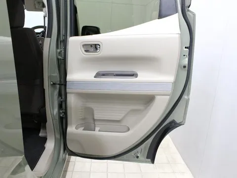 Honda N-BOX Slash