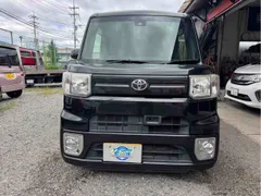 Toyota Pixis Mega