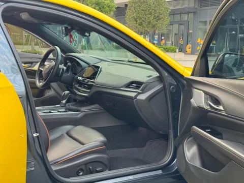 Cadillac CT4