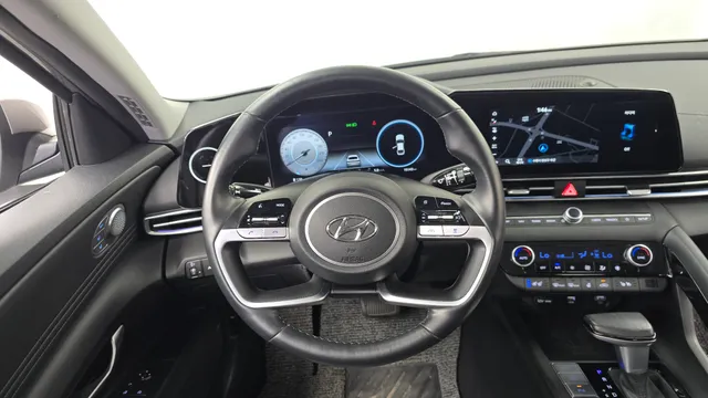 Hyundai Elantra (Avante)