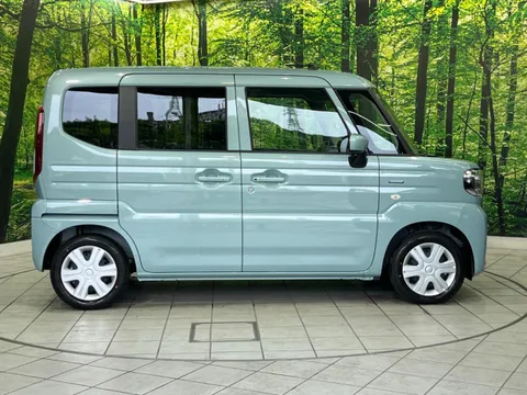 Suzuki Spacia