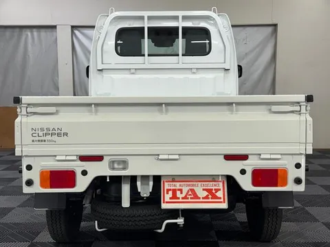 Nissan Clipper Truck