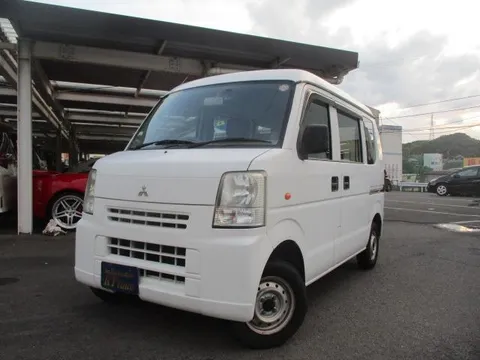Mitsubishi Minicab Van