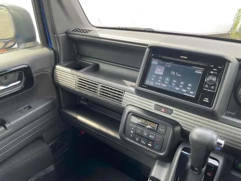 Honda N-VAN Plus Style