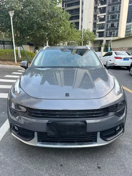 Lynk & Co 02