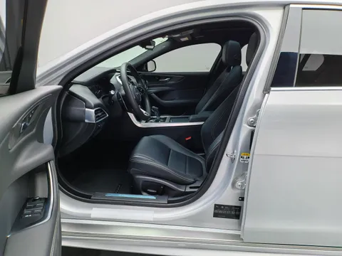 Jaguar XEL