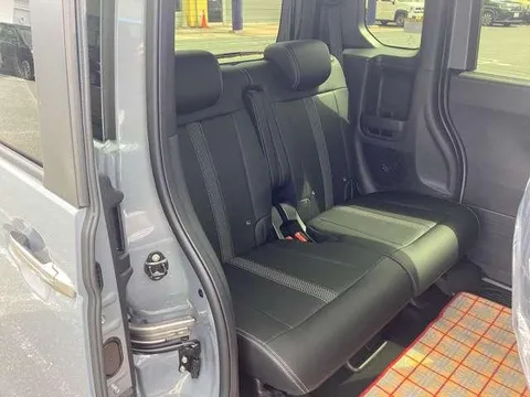 Honda N-BOX Custom