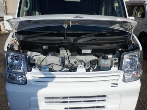 Mitsubishi Minicab Van
