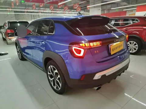 Lynk & Co Lynk & Co 02