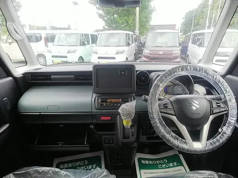Suzuki Spacia Base
