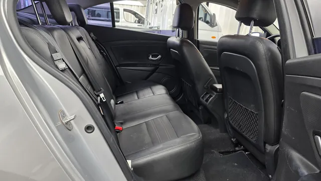 Renault SM3